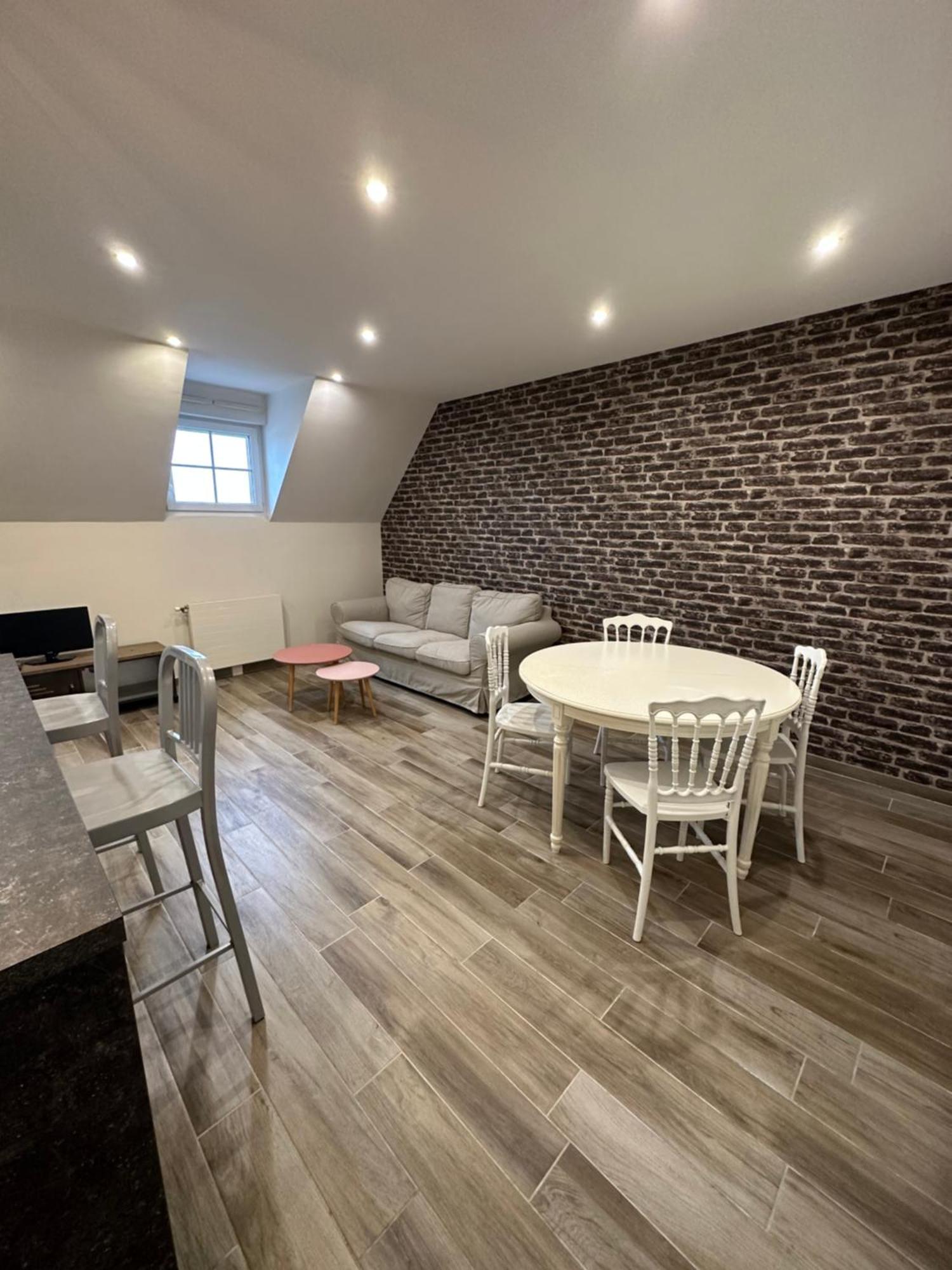 Appartement A Beaune Avec Parking Exterior photo